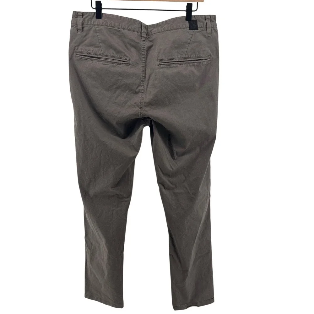 Vuori Meta Pant Men 36 Warm Grey Tech Chino Performance‎ Slim Straight Trousers